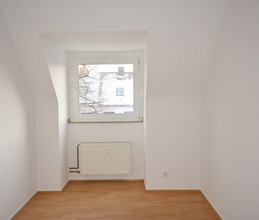 Ganz ruhig und gemütlich unterm Dach in Krefeld-Uerdingen: Renovier... - Foto 1