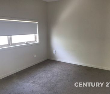 Stylish & Low-Maintenance Townhouse in a Convenient Location - Photo 1