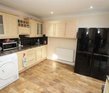 1 bedroom house of multiple occupation to rent - Photo 4