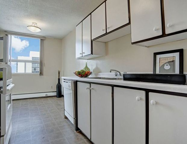 Marquis Towers | 241 5th Avenue North, Saskatoon - Photo 1