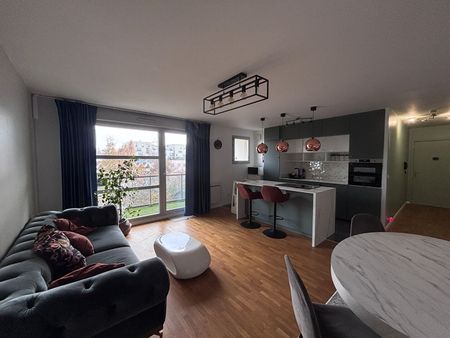 Location Appartement 3 pièces 67m² - Photo 2