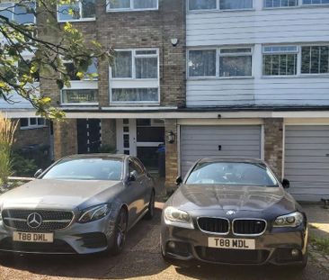 4 bedroom terraced house to rent - Photo 6