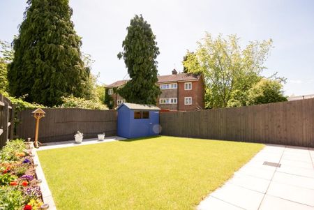 2 bedroom end of terrace house to rent - Photo 5