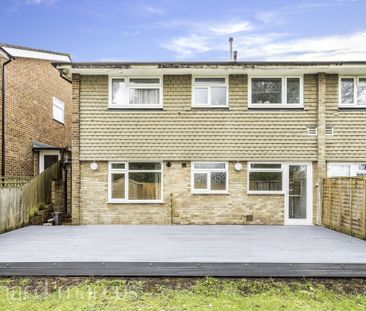 Rutherford Close - Photo 4