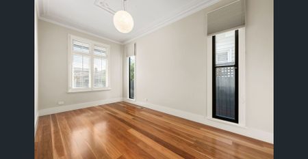 Elegant & Stylish! - Photo 2