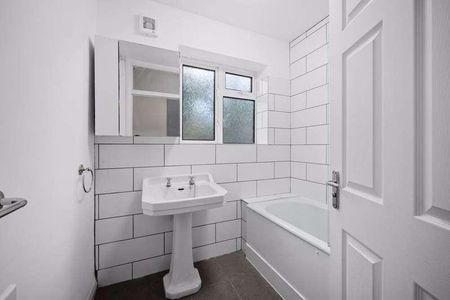 Tiepigs Lane, Bromley, BR2 - Photo 4