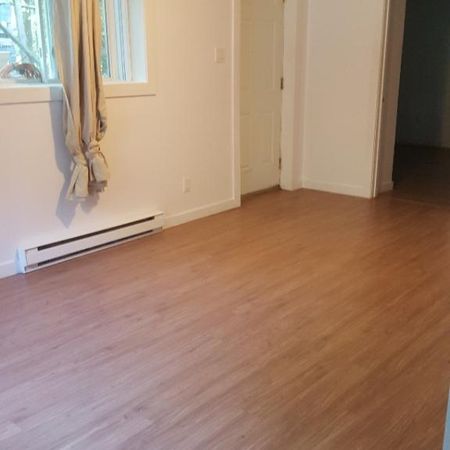 Appartement 3 ½ à louer / 3 ½ apartment for rent - Photo 4