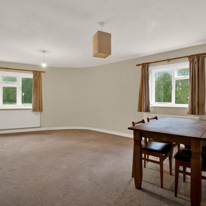 3 bedroom apartment to rent - Photo 1