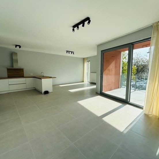 Appartement te huur - Foto 1