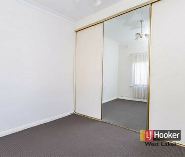 Character Home - Photo 5