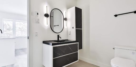 1 CH - 1 SDB - Sainte-Agathe-des-Monts - $1,100 /mo - Photo 2