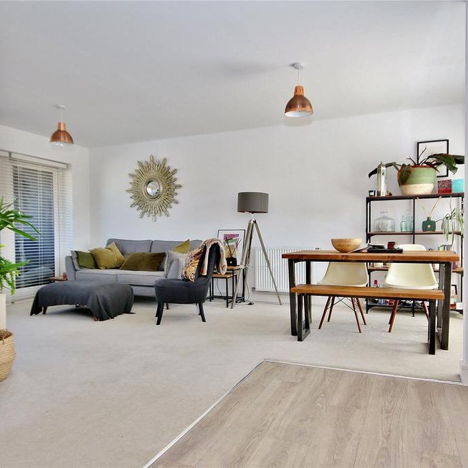 2 bedroom apartment to rent - Photo 1