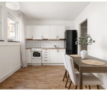 Trollesundsvägen, Bandhagen - Photo 4