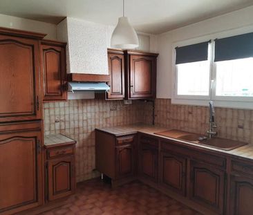 Location Appartement 3 pièces 61m² DRAGUIGNAN 83300 - Photo 2