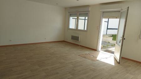 Maison de plain pied rénovée !! - Centre de Montceau Les Mines T4 pièce(s) 94.72 m2 - Photo 4