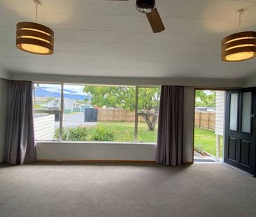 Charming home on Molyneux - Photo 3