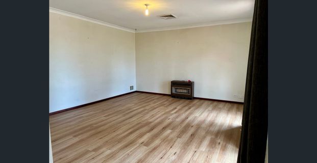 Location, location, location! - Photo 1