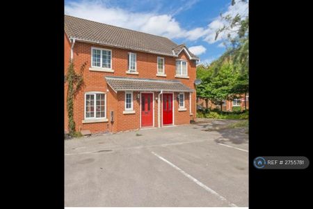 2 bedroom semi-detached house to rent - Photo 5