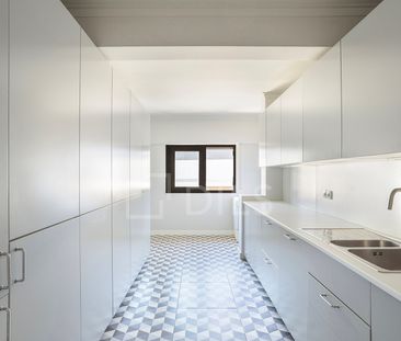 Apartamento T2 com garagem privativa e elevador, em Cascais - Photo 5