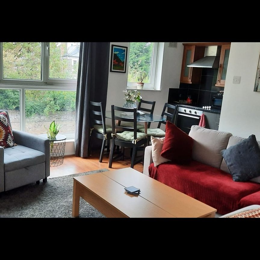2 Bed Flat, Rusholme Grove, SE19 - Photo 1