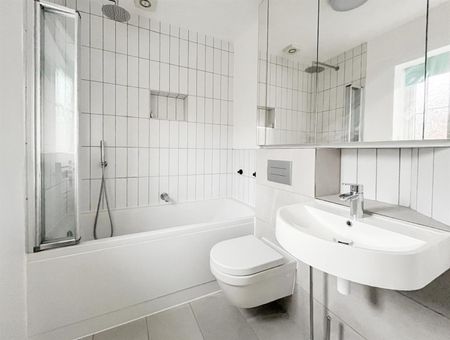 Carvel Court, St. Leonards, TN38 8EX - Photo 2