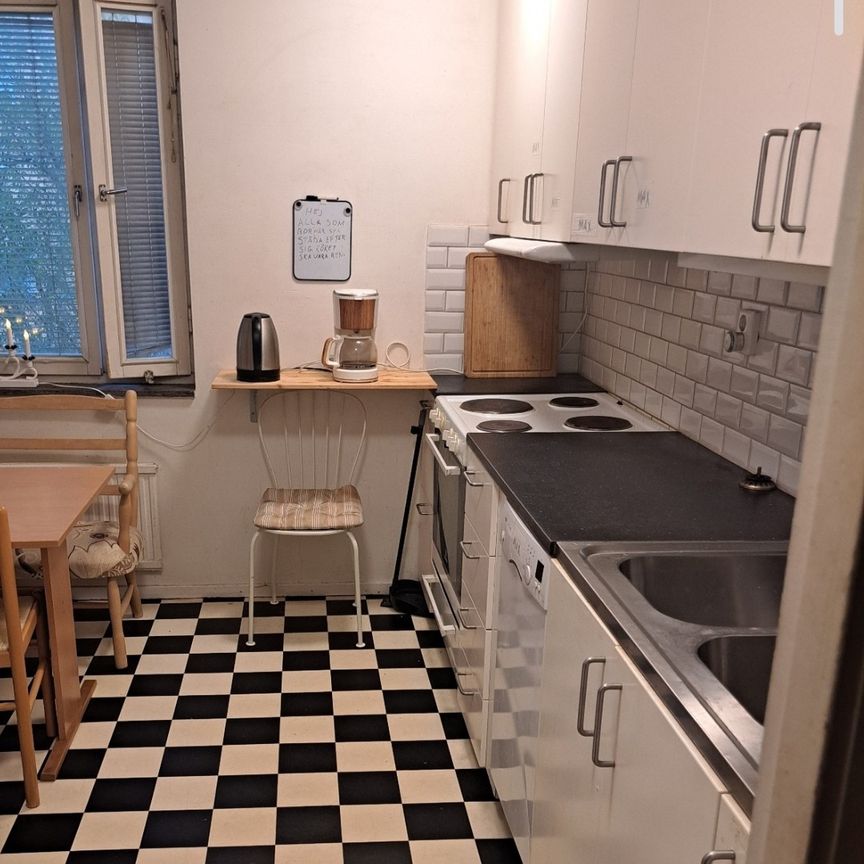 Duvbovägen, Spånga - Photo 1