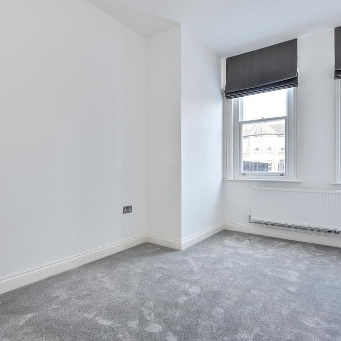2 bedroom flat to rent - Photo 1