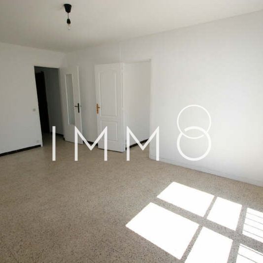 Location Appartement 4 pièces 81m² MARSEILLE 8ème - Photo 1