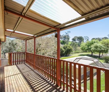 PARKSIDE LIVING WITH STUNNING GARDEN VIEWS! - Photo 6