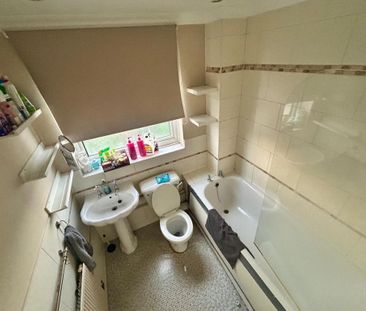 5 bedroom semi-detached house to rent - Photo 6