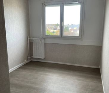 BRETEUIL SUR ITON - T3 de 66 m² - Photo 2