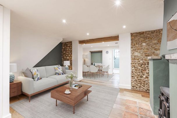 2 bedroom cottage to rent - Photo 1