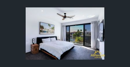 STUNNING TOWNHOUSE WITH POOL - Photo 5