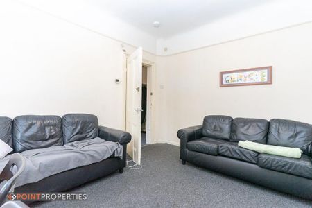 3 bedroom terraced house to rent - Photo 5