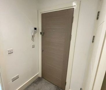 1 Bed Flat, Queens Terrace, SO14 - Photo 5