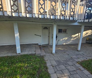 For Lease - 15 Burnview Crescent, Toronto, Ontario - Photo 5