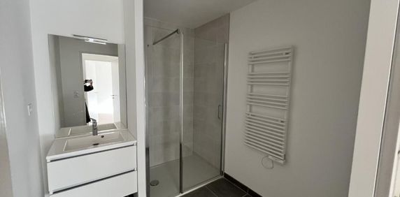 Appartement à louer 2 pièces - 41 m² - Photo 2