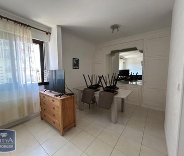 Location Appartement 2 pièces 57m² DEAUVILLE 14800 - Photo 2