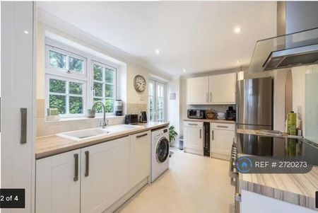 2 bedroom terraced house to rent - Photo 5