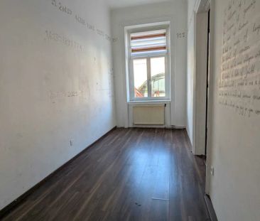 Top 11 - Günstige 2,5-Zimmer-Altbau Wohnung mit guter Raumaufteilun... - Photo 3