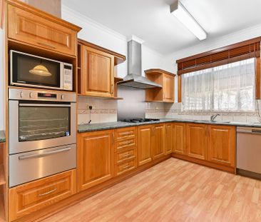 4 Harcourt Street, Ashwood - Photo 5