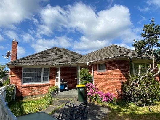 24 Mabey Road, Avalon - Photo 1