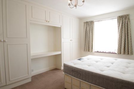 Nethercourt Avenue, N3, London - Photo 3