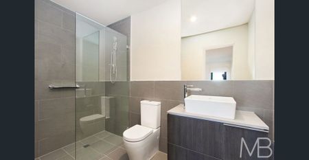 SPACIOUS FAMILY HOME NESTLED IN TRANQUIL NEIGHBOURHOOD - Photo 4