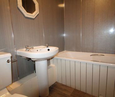 Commercial Street, Dundee - Photo 1