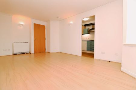 2Bedrooms, 1Bathrooms - Photo 5