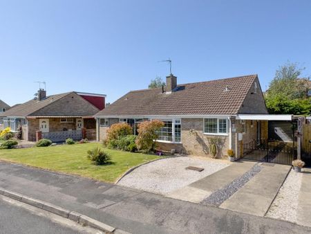 3 bedroom semi-detached bungalow to rent - Photo 5