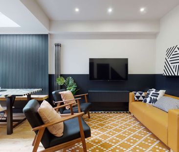 Join a stunning co-living home near the heart of the city, designed... - Photo 2