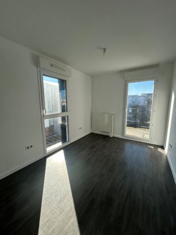 Location Appartement 3 pièces 63m² - Photo 3