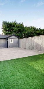 Spelthorne Lane, Ashford, TW15 - Photo 4